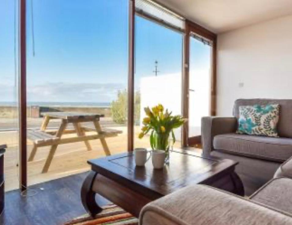 Westward Ho! Beachfront Luxury For 2 Extérieur photo
